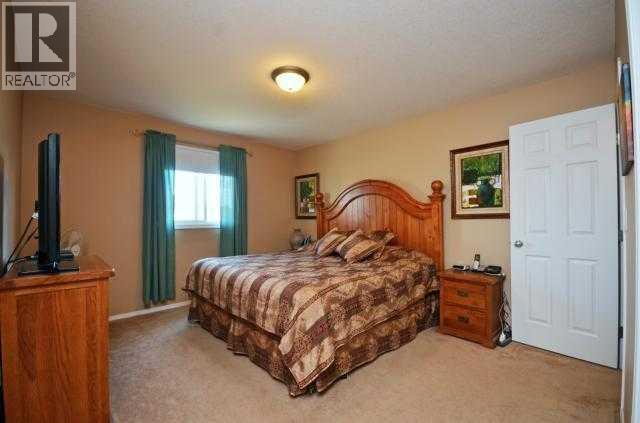 30 Pinnacle Grove, Grande Prairie, Alberta  T8W 2Z2 - Photo 8 - A2281298