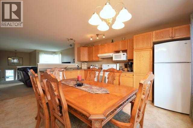 30 Pinnacle Grove, Grande Prairie, Alberta  T8W 2Z2 - Photo 7 - A2281298