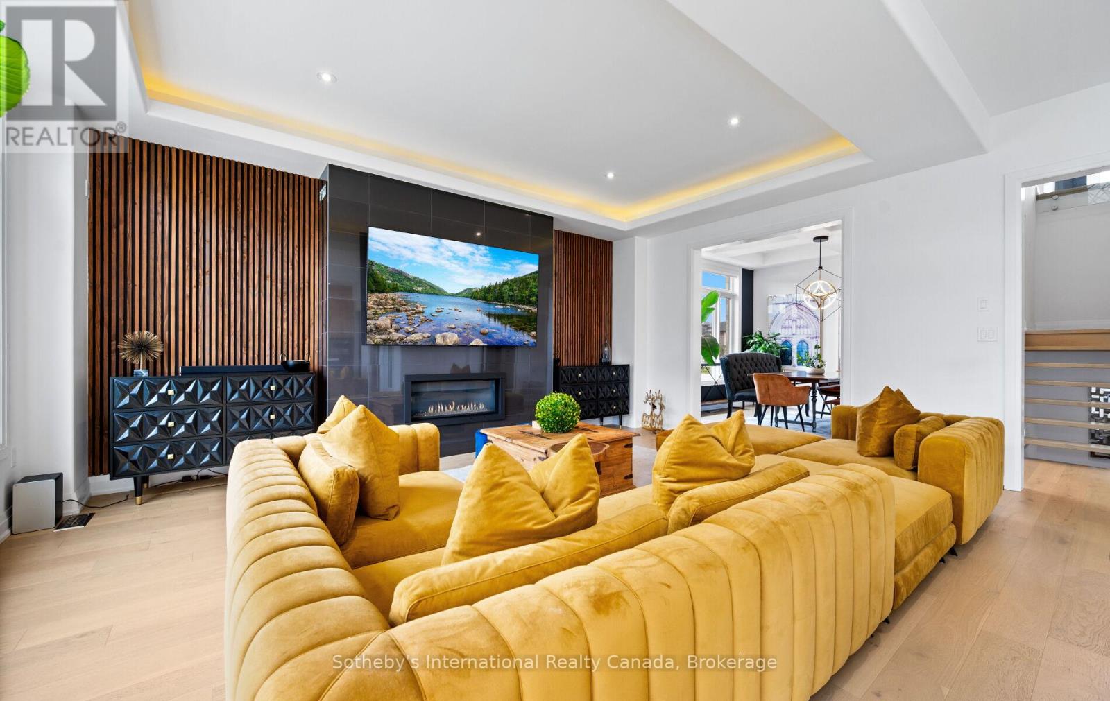 131 Daugaard Avenue, Brant, Ontario  N3L 0L6 - Photo 11 - X12534124