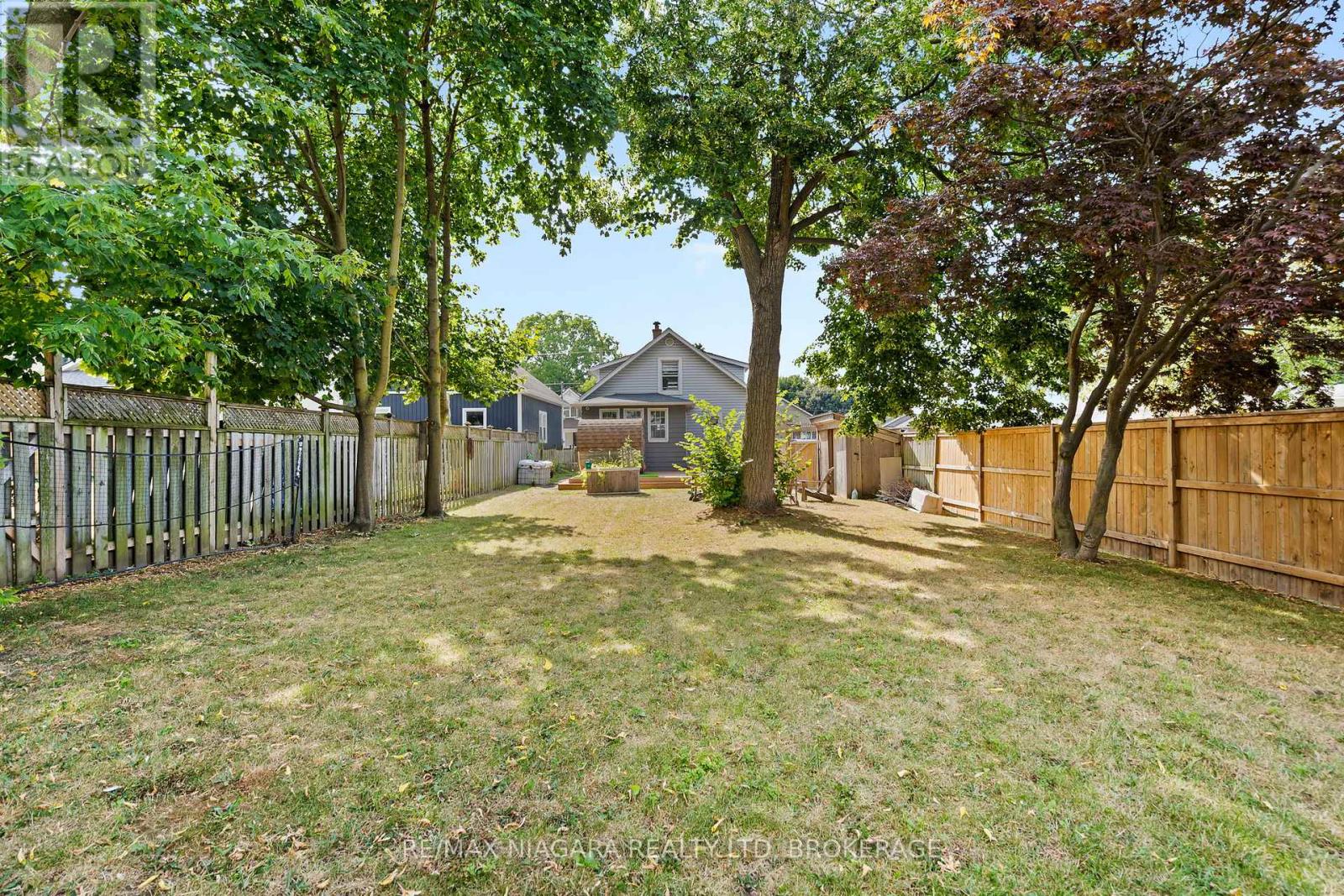 5690 Highland Avenue, Niagara Falls, Ontario  L2G 4X3 - Photo 4 - X12642144