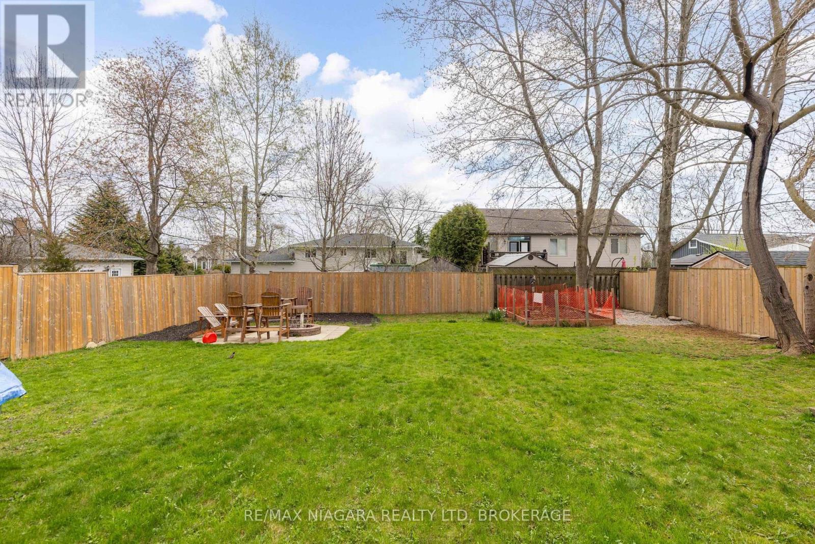 44 Maple Leaf Avenue S, Fort Erie, Ontario  L0S 1N0 - Photo 34 - X12445063