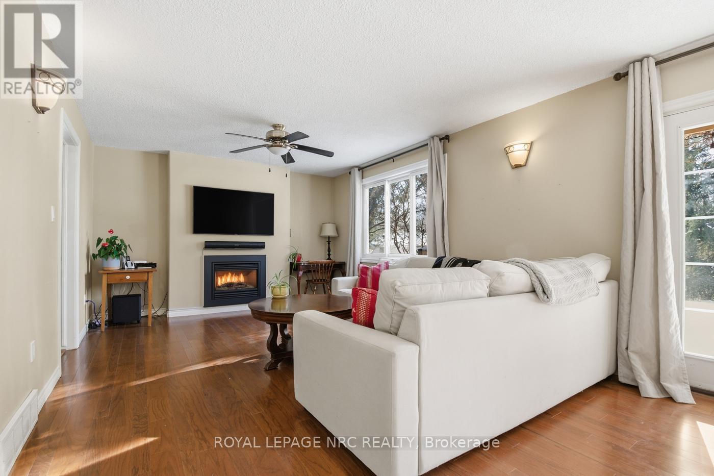 22 Bigelow Crescent, Pelham, Ontario  L3E 0J4 - Photo 17 - X12724458