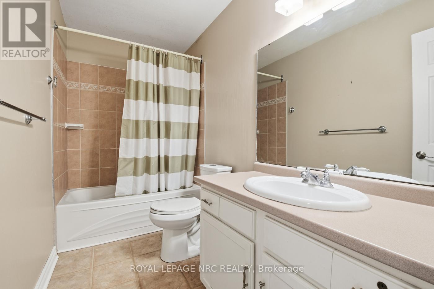 22 Bigelow Crescent, Pelham, Ontario  L3E 0J4 - Photo 25 - X12724458