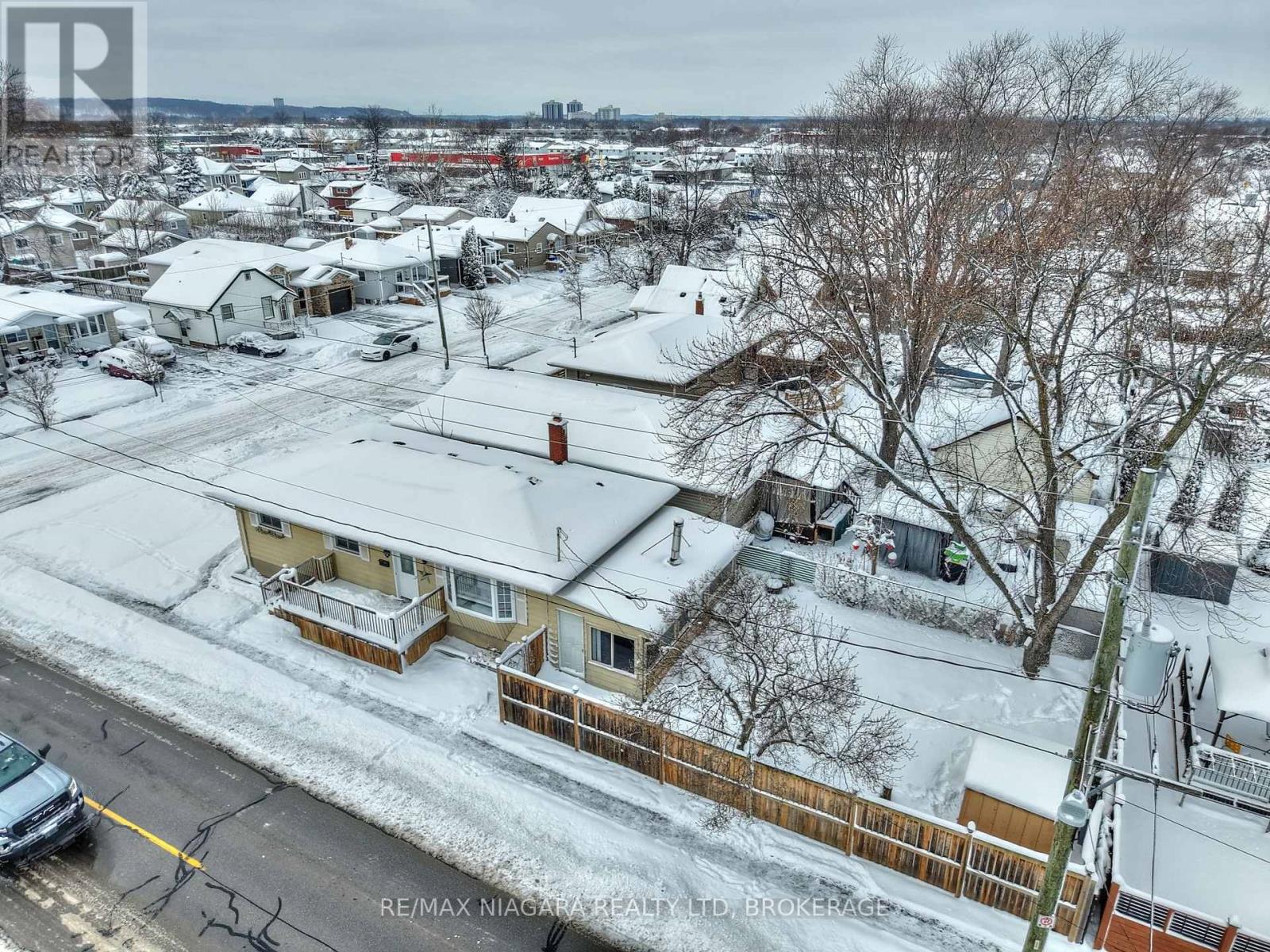 23 Alexandra Boulevard, St. Catharines, Ontario  L2P 1J6 - Photo 36 - X12724500