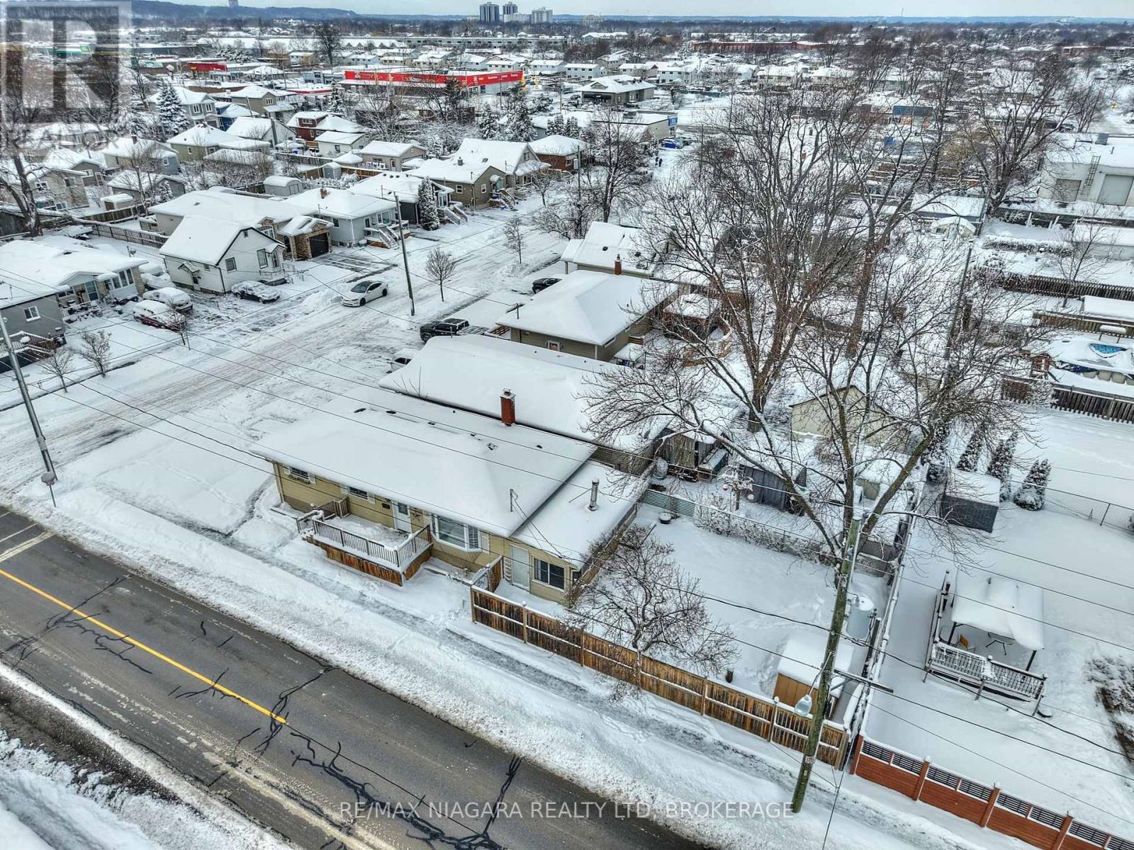 23 Alexandra Boulevard, St. Catharines, Ontario  L2P 1J6 - Photo 37 - X12724500