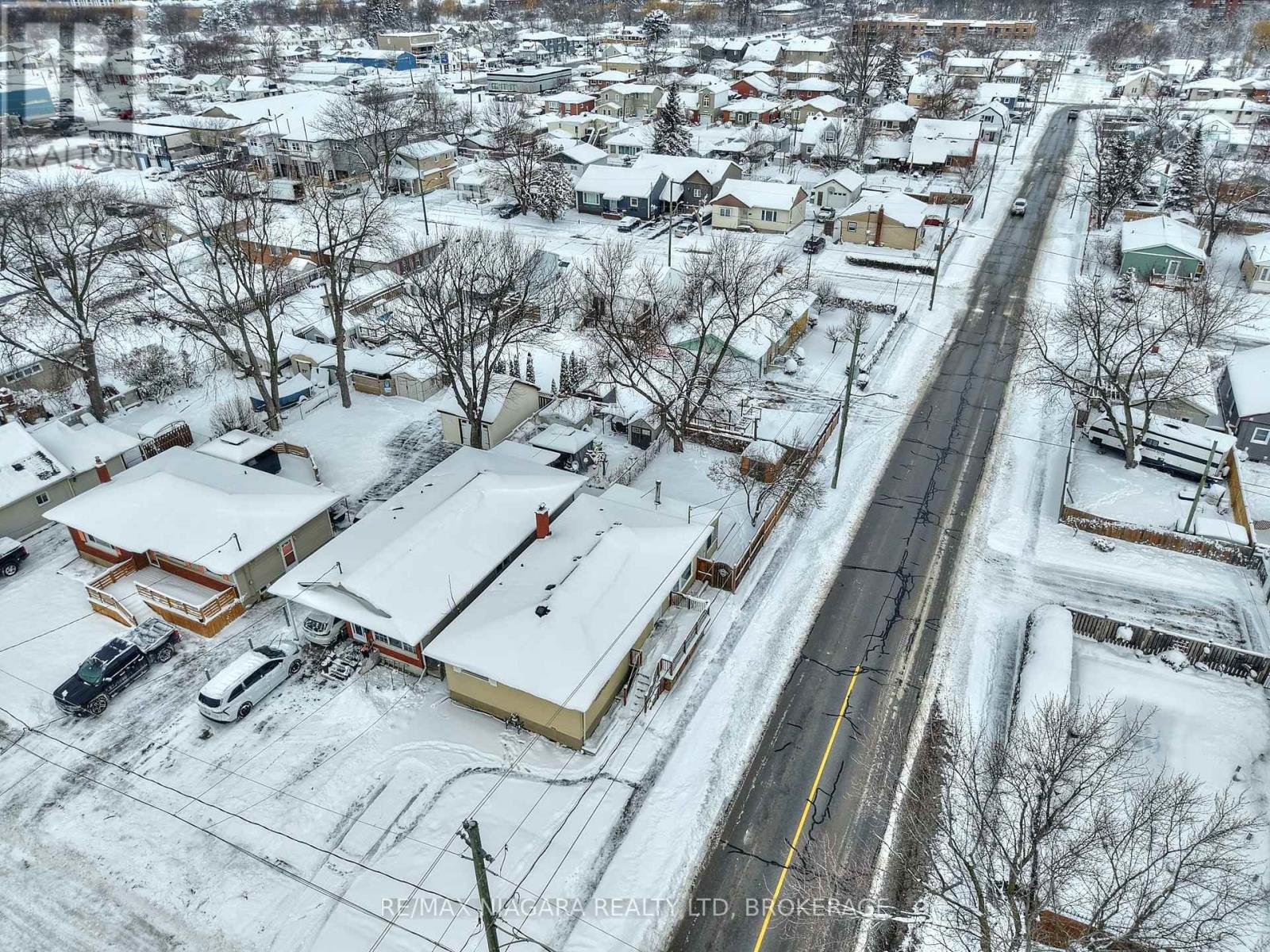 23 Alexandra Boulevard, St. Catharines, Ontario  L2P 1J6 - Photo 39 - X12724500