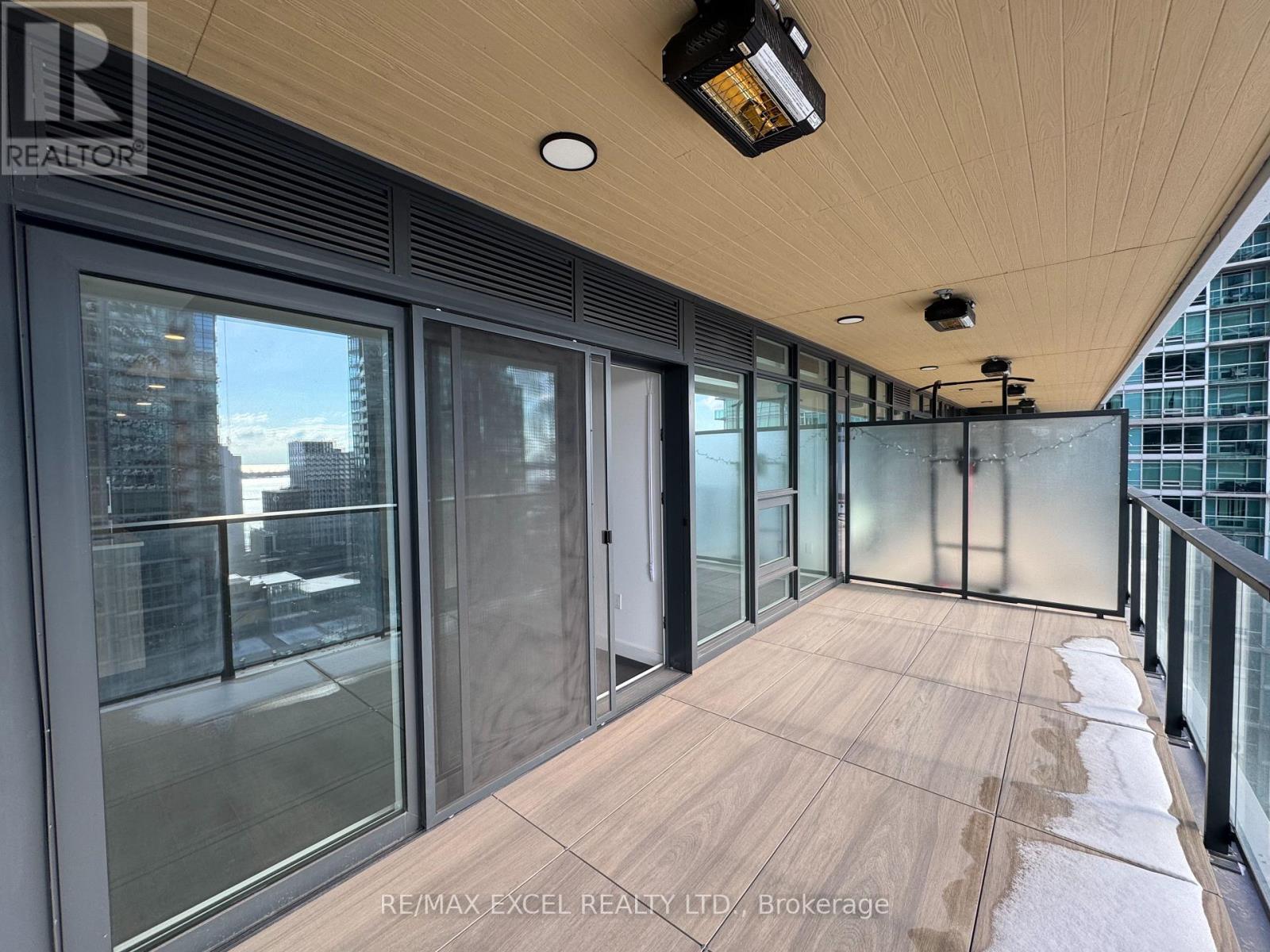 1708 - 1 Concord Cityplace Way, Toronto, Ontario  M5V 0X3 - Photo 6 - C12662538