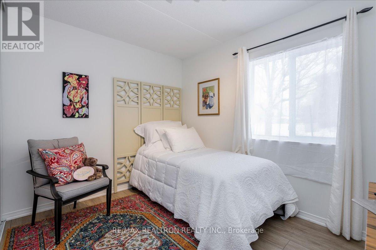 101 - 107 Bond Street, Orillia, Ontario  L3V 1J7 - Photo 12 - S12673056