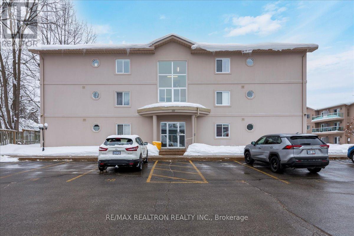 101 - 107 Bond Street, Orillia, Ontario  L3V 1J7 - Photo 21 - S12673056