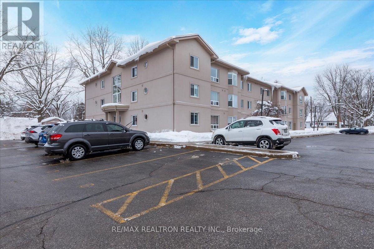 101 - 107 Bond Street, Orillia, Ontario  L3V 1J7 - Photo 20 - S12673056