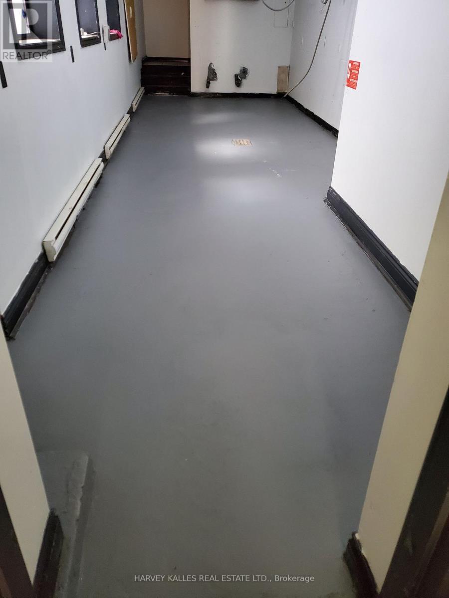 2986 Dundas Street W, Toronto, Ontario  M6P 1Z3 - Photo 6 - W12662000