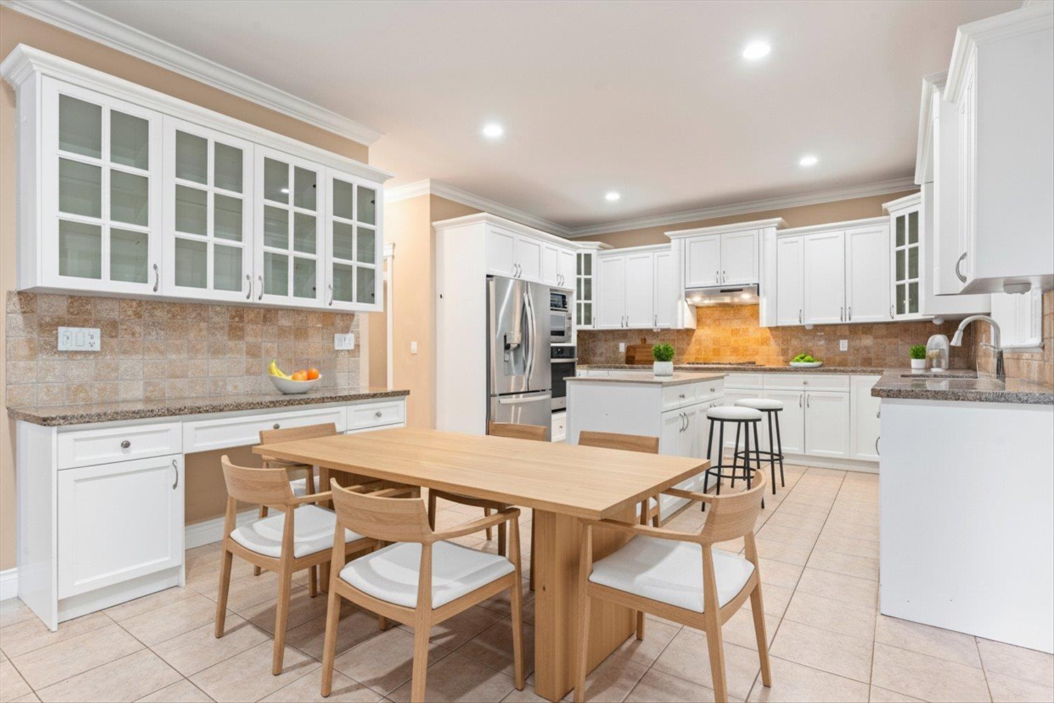 46254 Kermode Crescent, Promontory, Chilliwack, British Columbia  V2R 0C7 - Photo 7 - R3082552