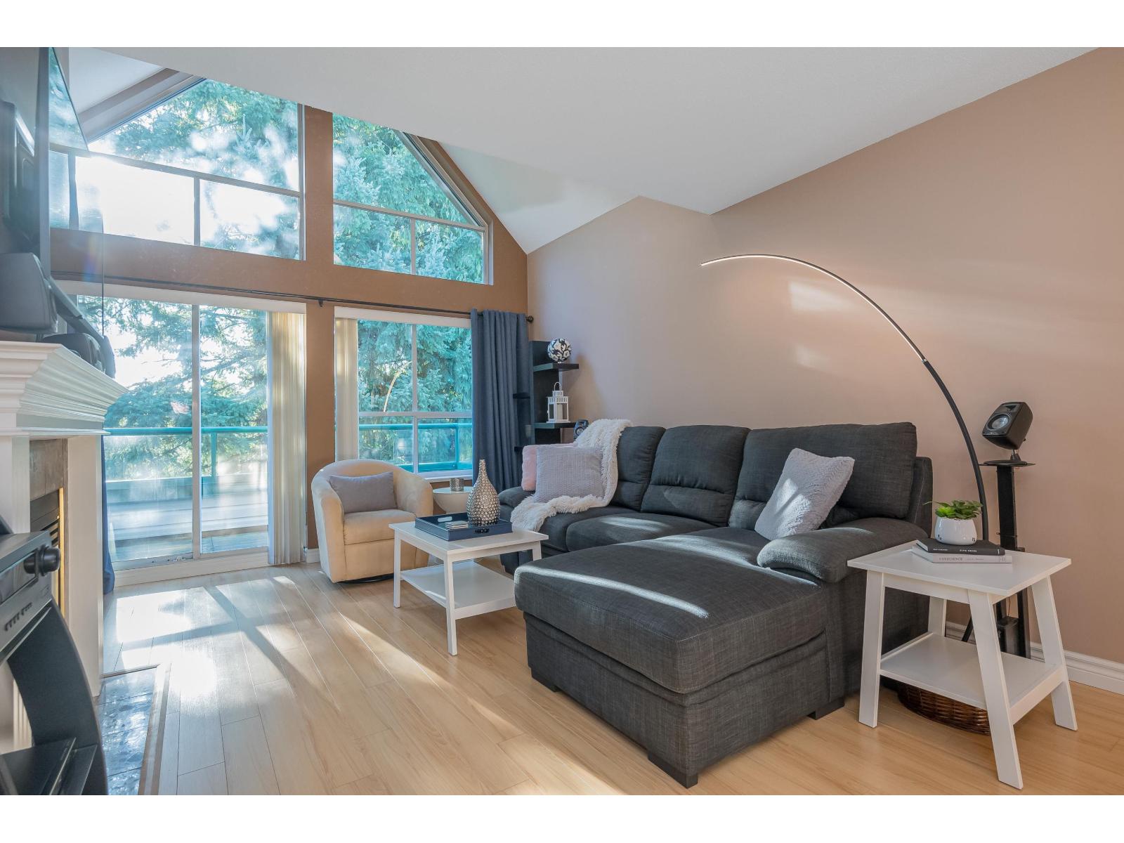 407 33280 Bourquin Crescent East Crescent, Abbotsford, British Columbia  V2S 7K2 - Photo 2 - R3080541