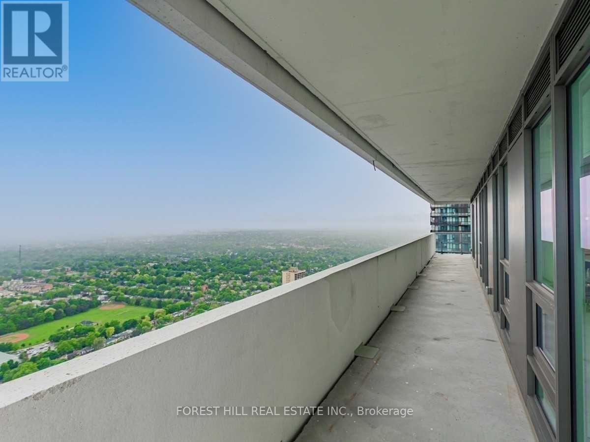 5704 - 2221 YONGE STREET Toronto (Mount Pleasant West), ON M4S 2B4