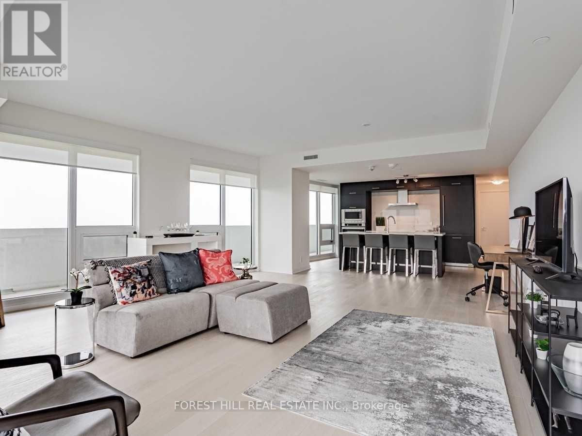 5704 - 2221 YONGE STREET Toronto (Mount Pleasant West), ON M4S 2B4