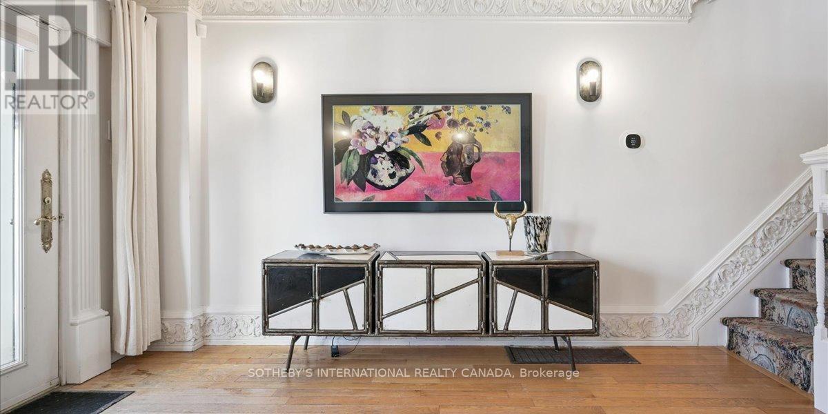 34 Nasmith Avenue, Toronto, Ontario  M5A 3J3 - Photo 6 - C12724362