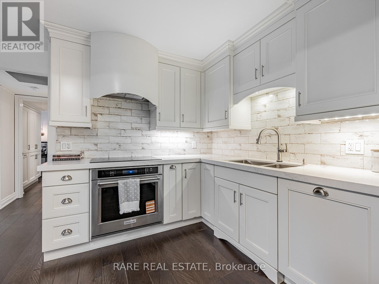 302 - 449 Walmer Road, Toronto, Ontario  M5P 2X9 - Photo 6 - C12724494