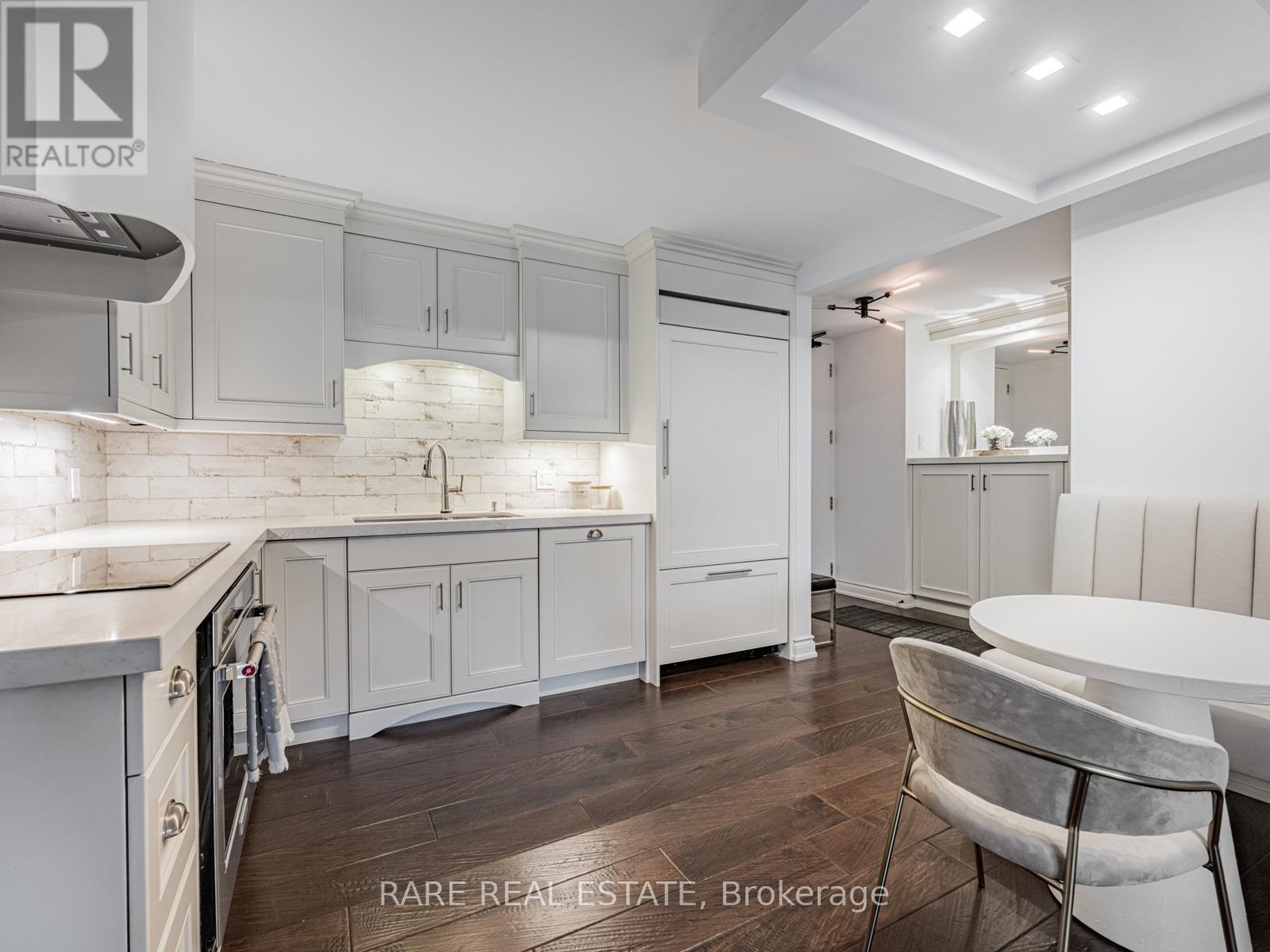 302 - 449 Walmer Road, Toronto, Ontario  M5P 2X9 - Photo 7 - C12724494