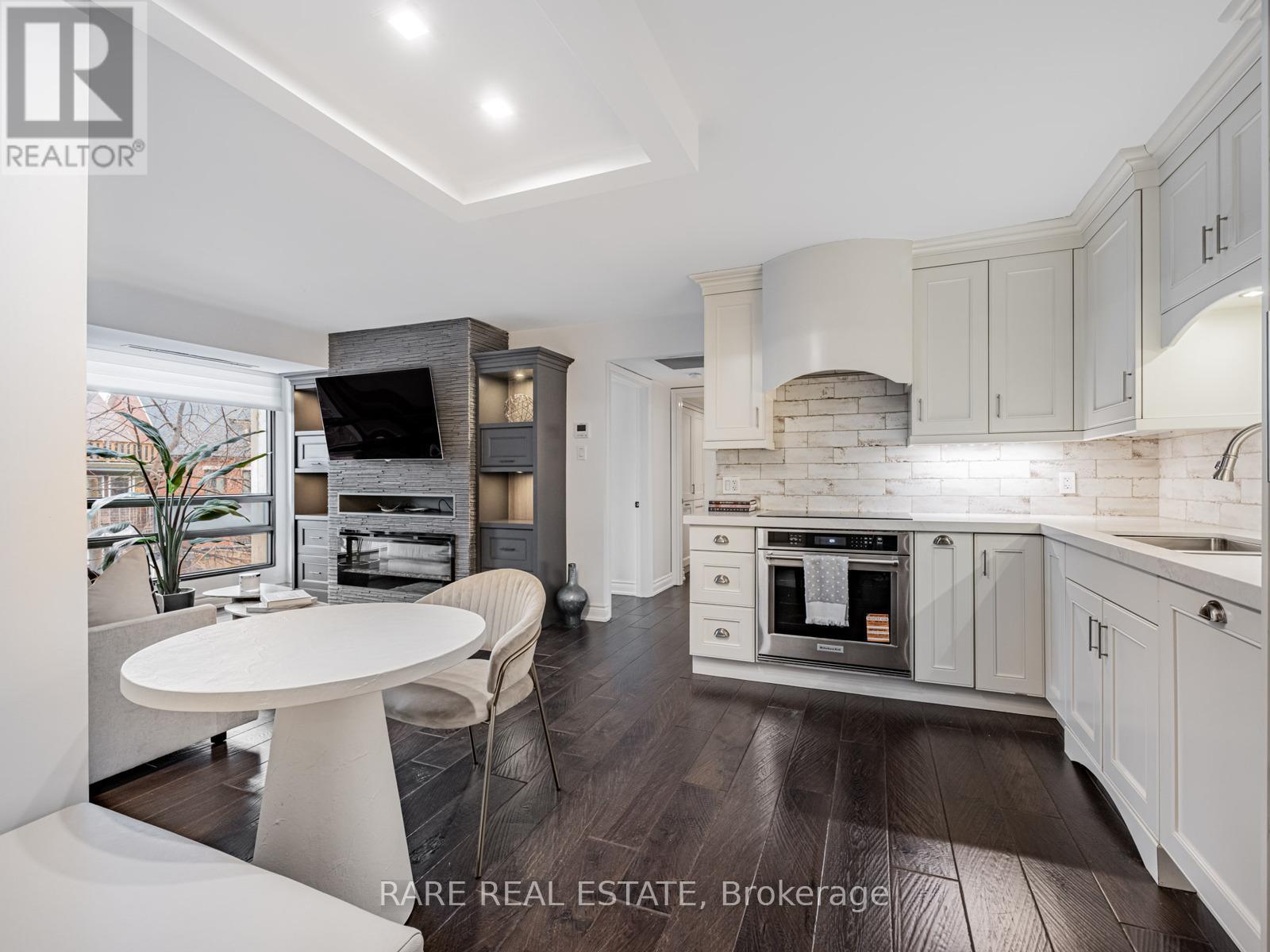 302 - 449 Walmer Road, Toronto, Ontario  M5P 2X9 - Photo 9 - C12724494