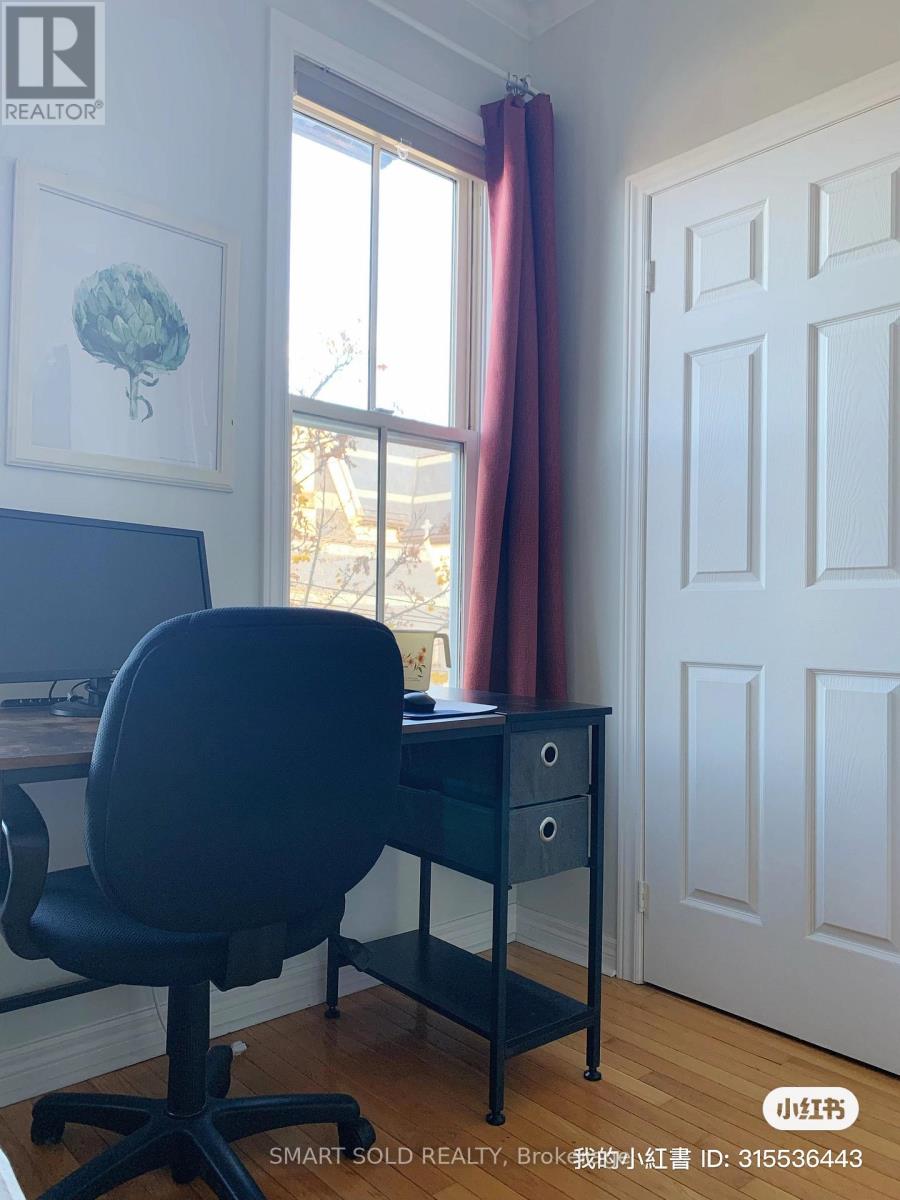 605 Adelaide Street, Toronto, Ontario  M6J 1A8 - Photo 15 - C12724514