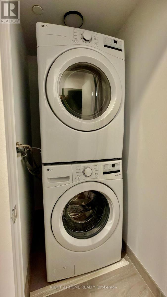 323 - 1720 Bayview Avenue, Toronto, Ontario  M4G 3C4 - Photo 17 - C12724532