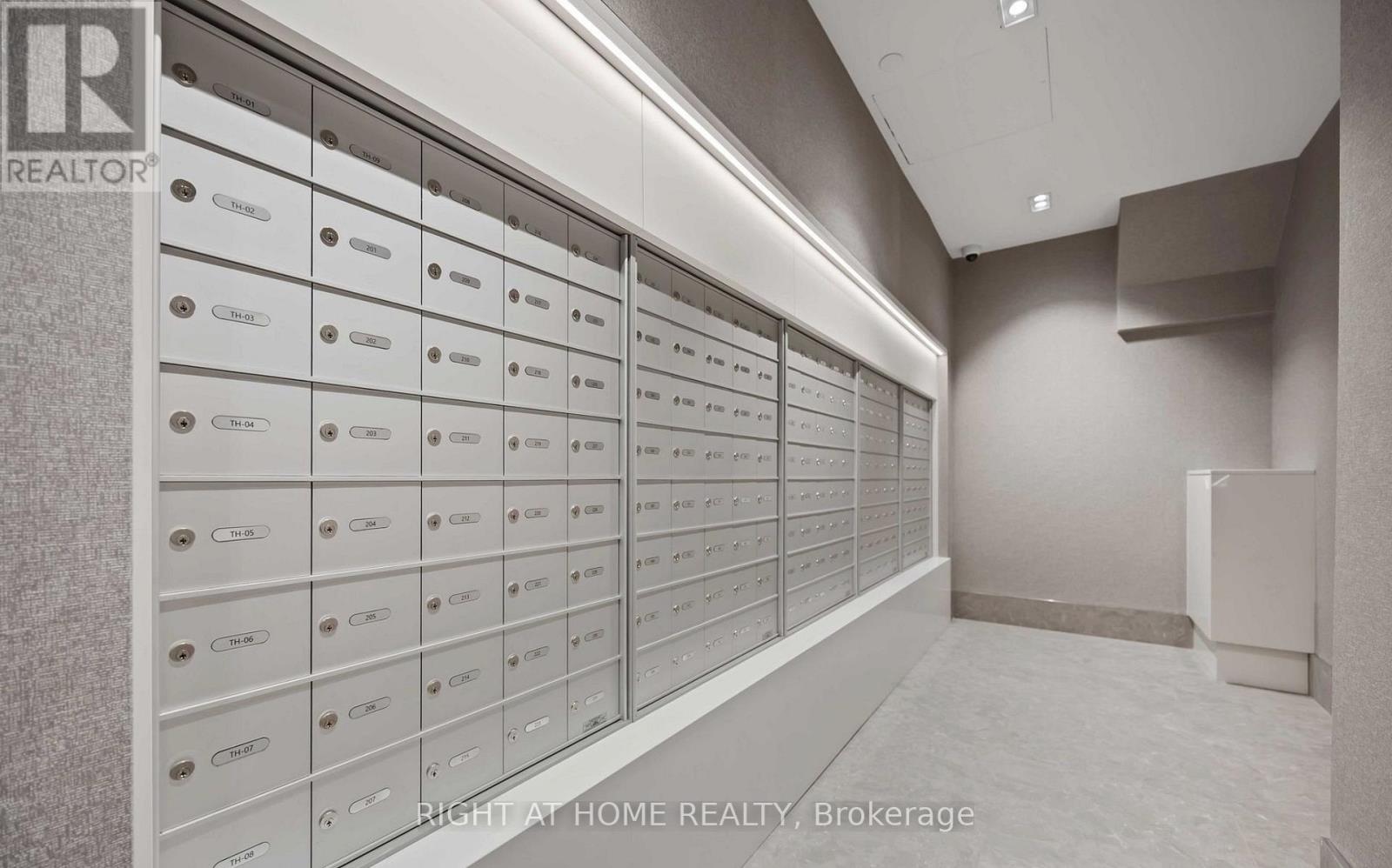 323 - 1720 Bayview Avenue, Toronto, Ontario  M4G 3C4 - Photo 8 - C12724532