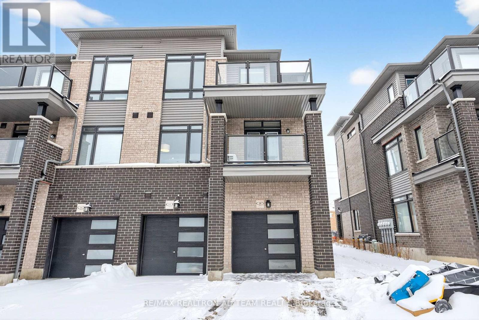 20 EMMAS WAY, Whitby, Ontario