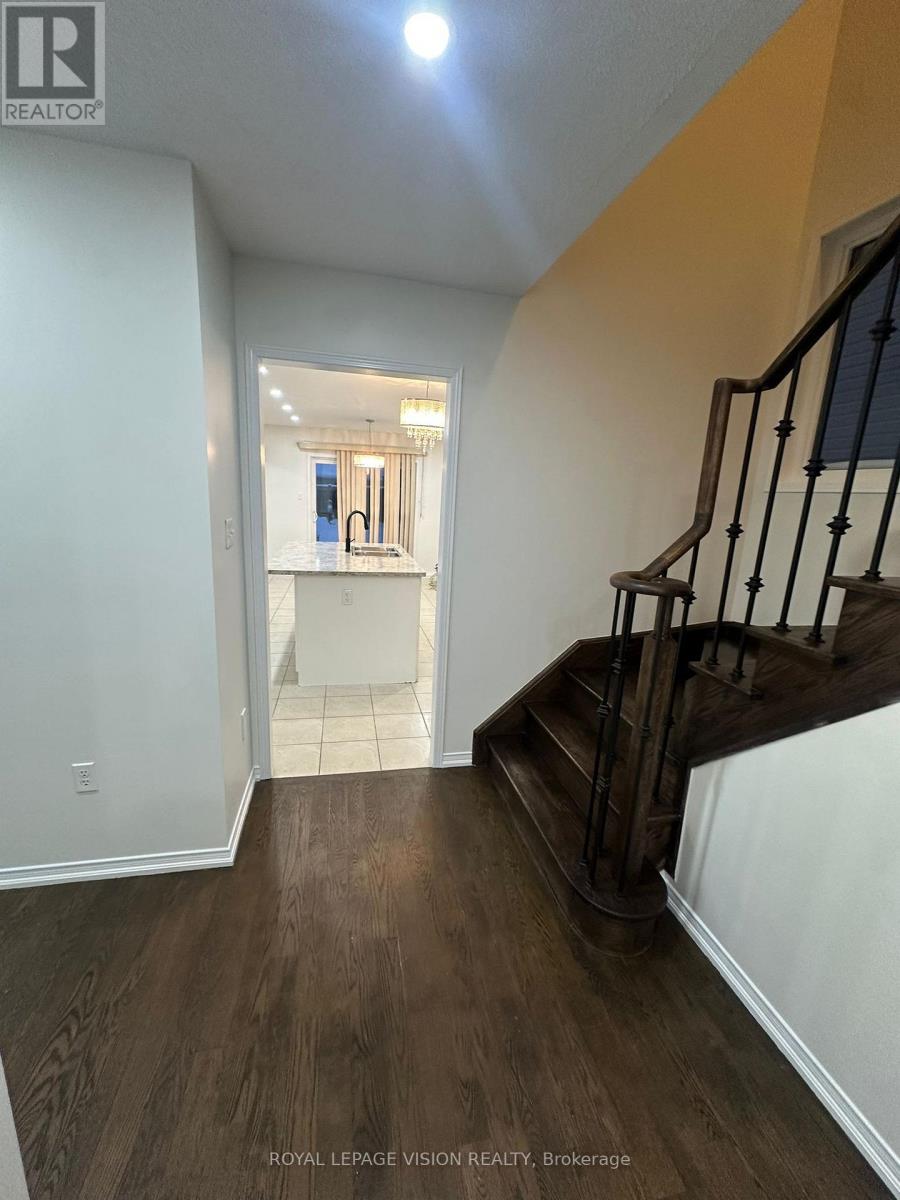 1930 Hunking Drive, Oshawa, Ontario  L1K 0N4 - Photo 12 - E12724478