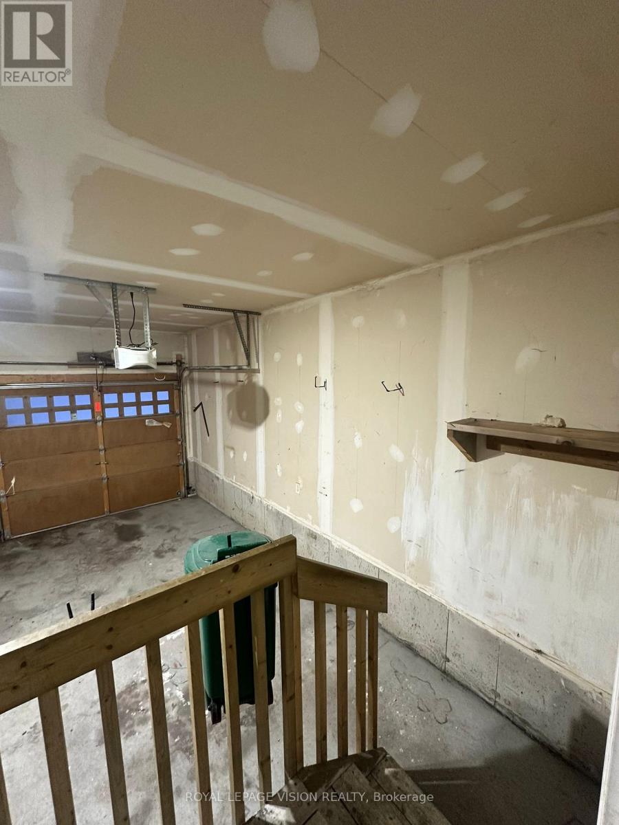 1930 Hunking Drive, Oshawa, Ontario  L1K 0N4 - Photo 13 - E12724478