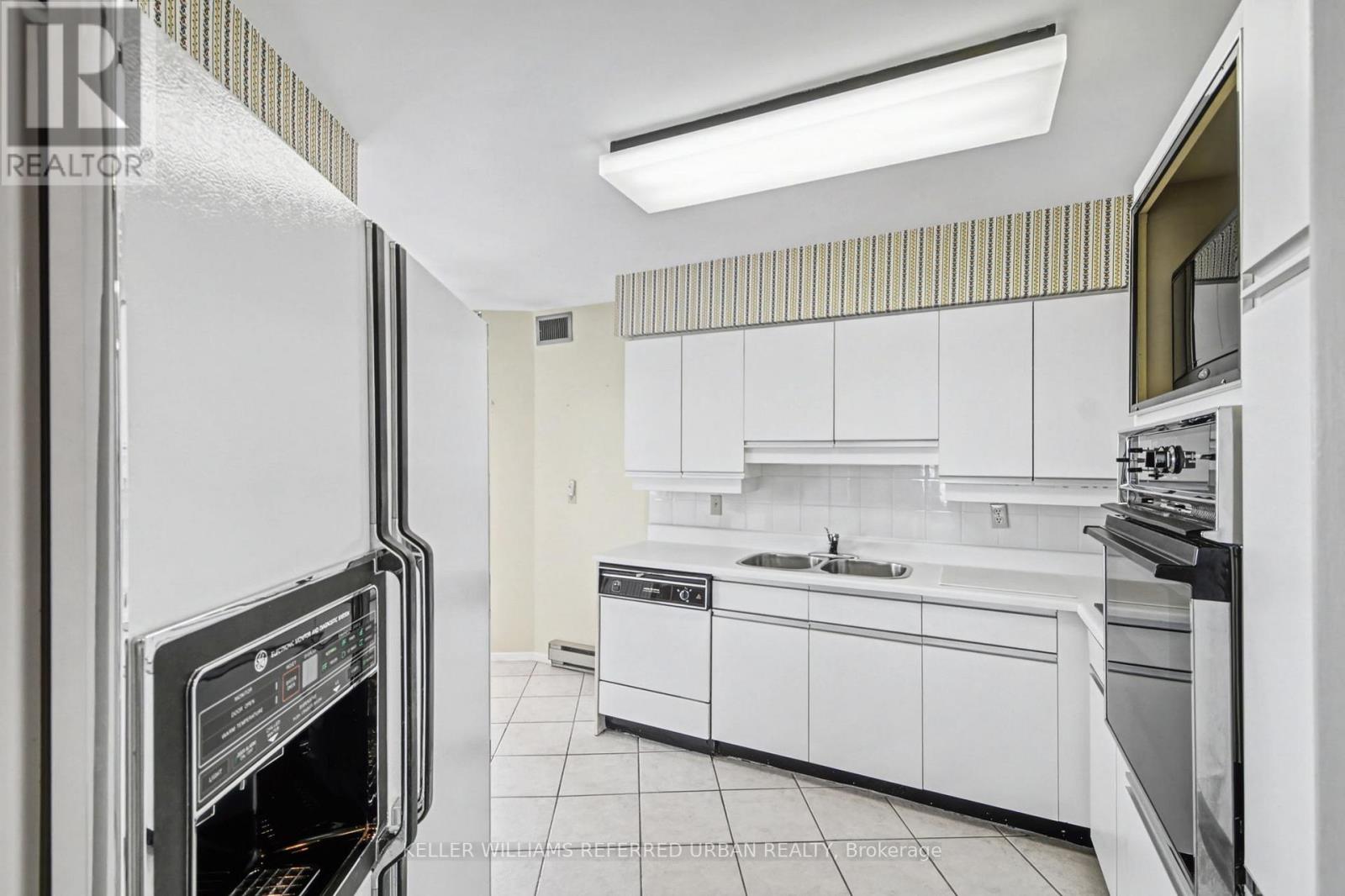 1918 - 175 Bamburgh Circle, Toronto, Ontario  M1W 3X8 - Photo 9 - E12724542