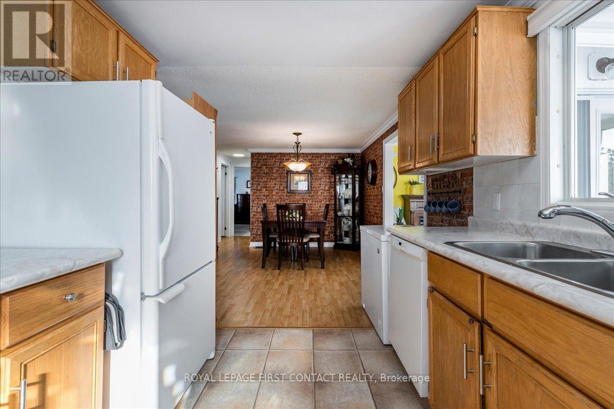 5 Terra Nova Arm, Innisfil, Ontario  L9S 1S1 - Photo 10 - N12719816