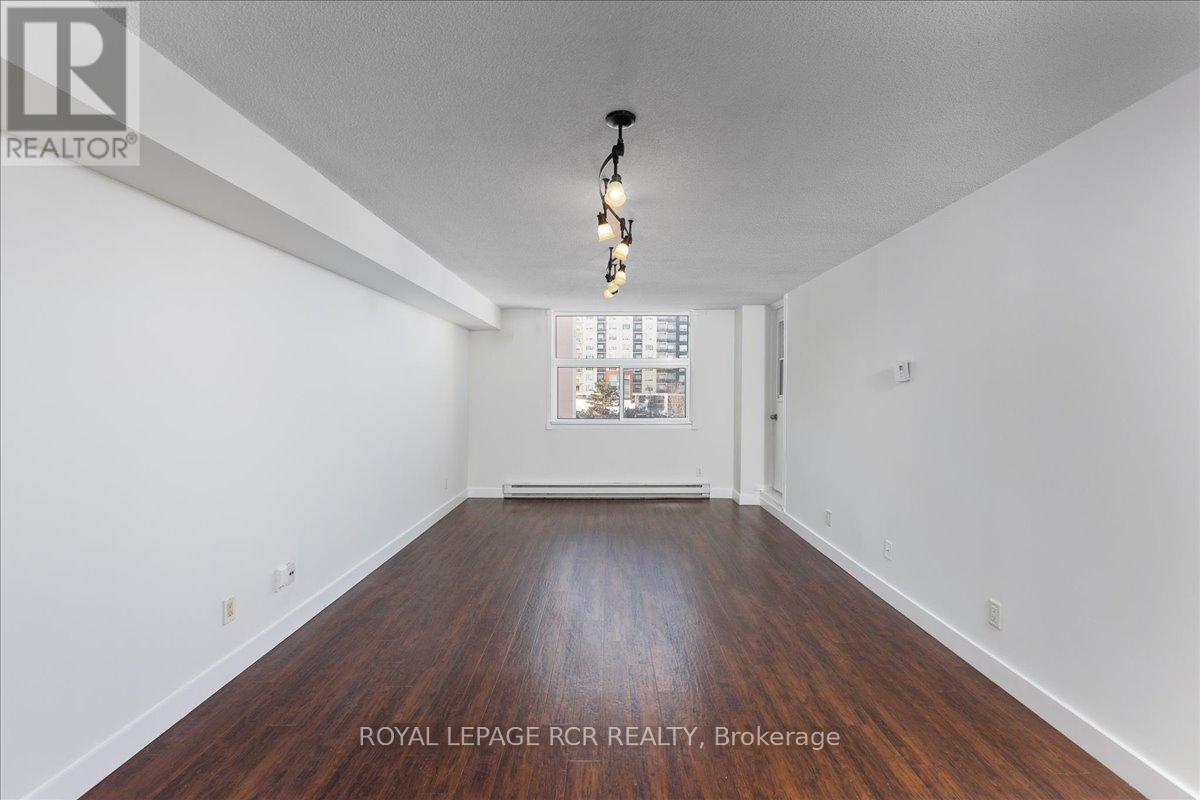 508 - 260 Davis Drive, Newmarket, Ontario  L3Y 7C3 - Photo 13 - N12724358