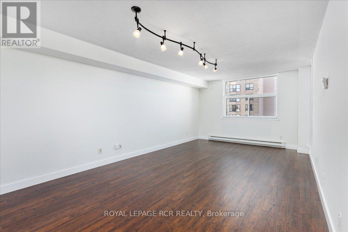 508 - 260 Davis Drive, Newmarket, Ontario  L3Y 7C3 - Photo 14 - N12724358