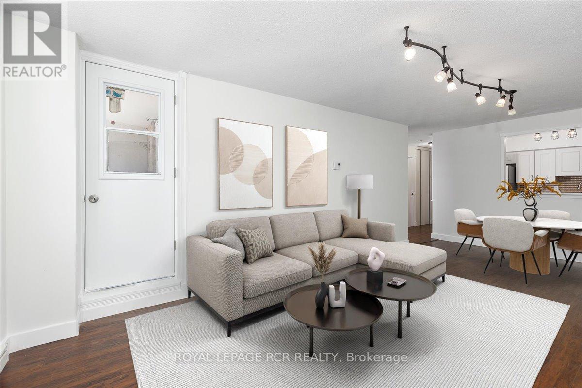 508 - 260 Davis Drive, Newmarket, Ontario  L3Y 7C3 - Photo 2 - N12724358