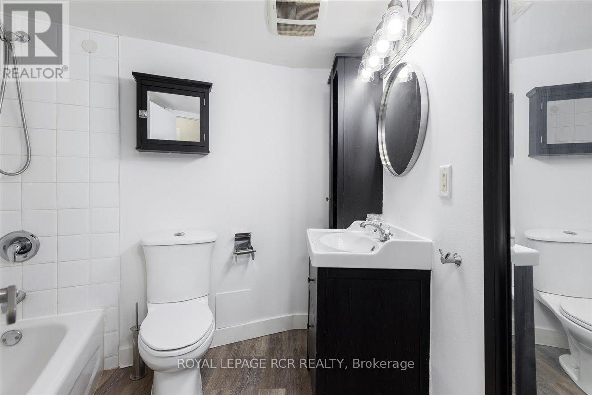 508 - 260 Davis Drive, Newmarket, Ontario  L3Y 7C3 - Photo 9 - N12724358