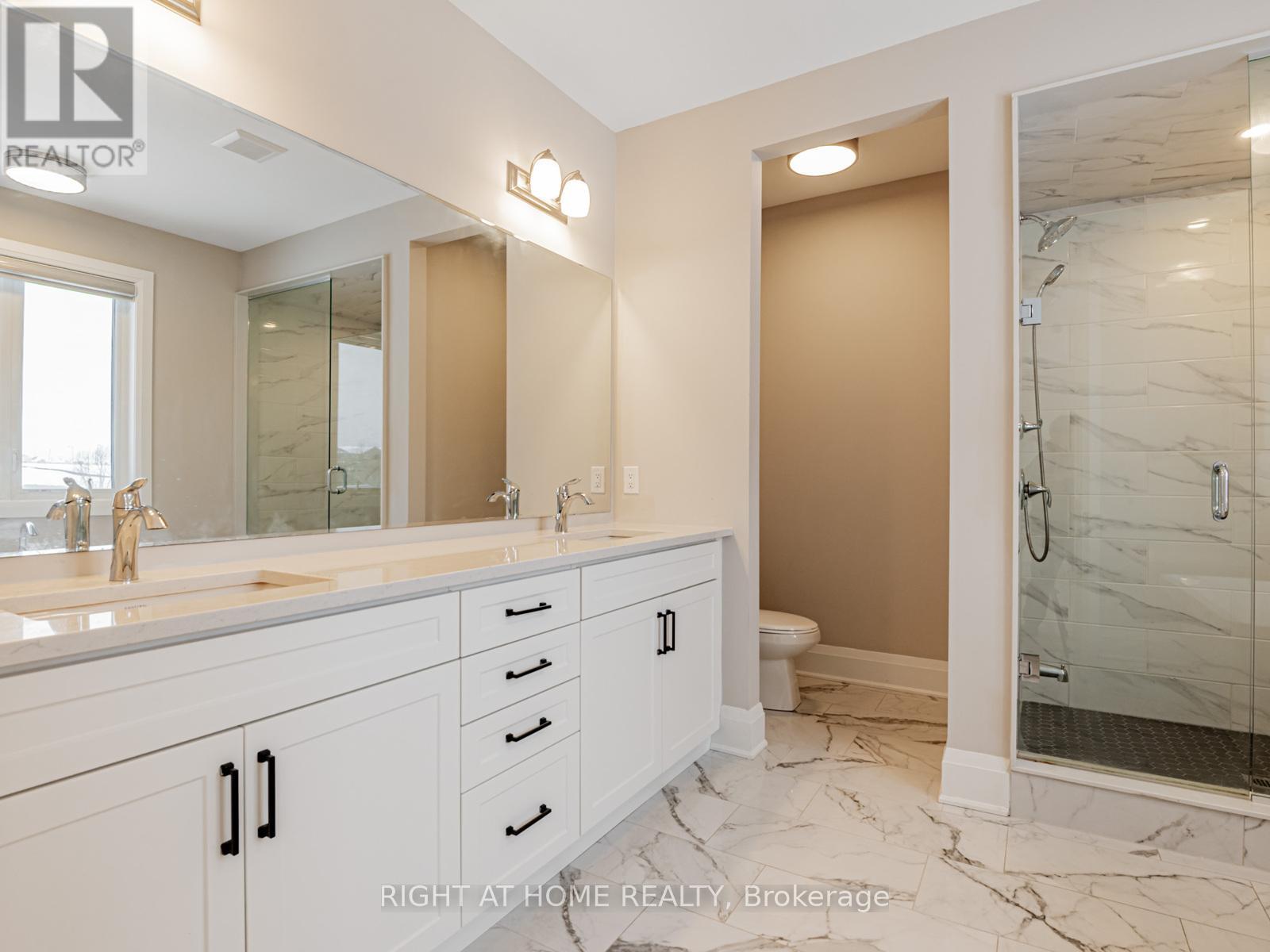 14 Berczy Manor Crescent, Markham, Ontario  L6C 3M2 - Photo 17 - N12724376