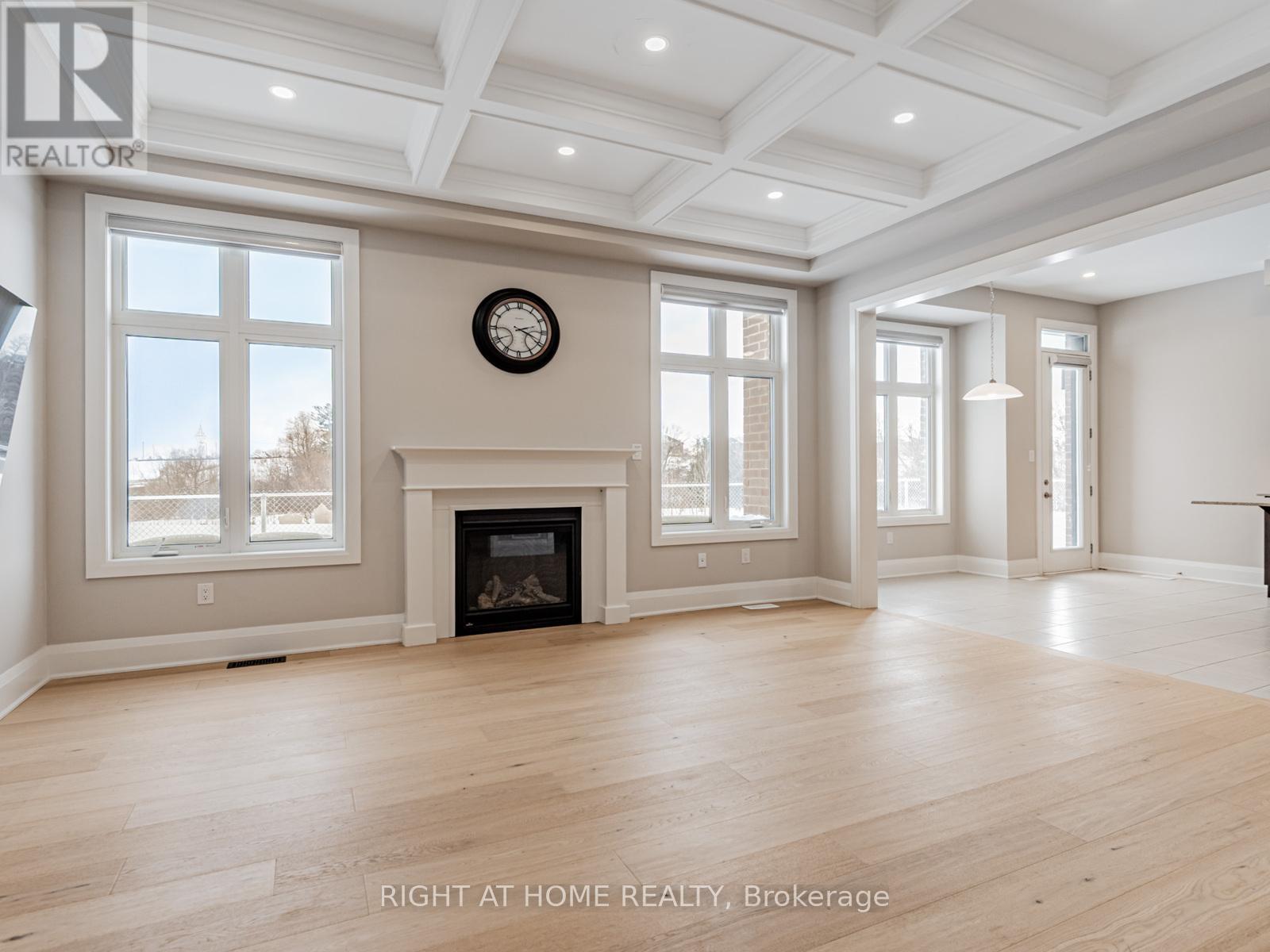 14 Berczy Manor Crescent, Markham, Ontario  L6C 3M2 - Photo 6 - N12724376