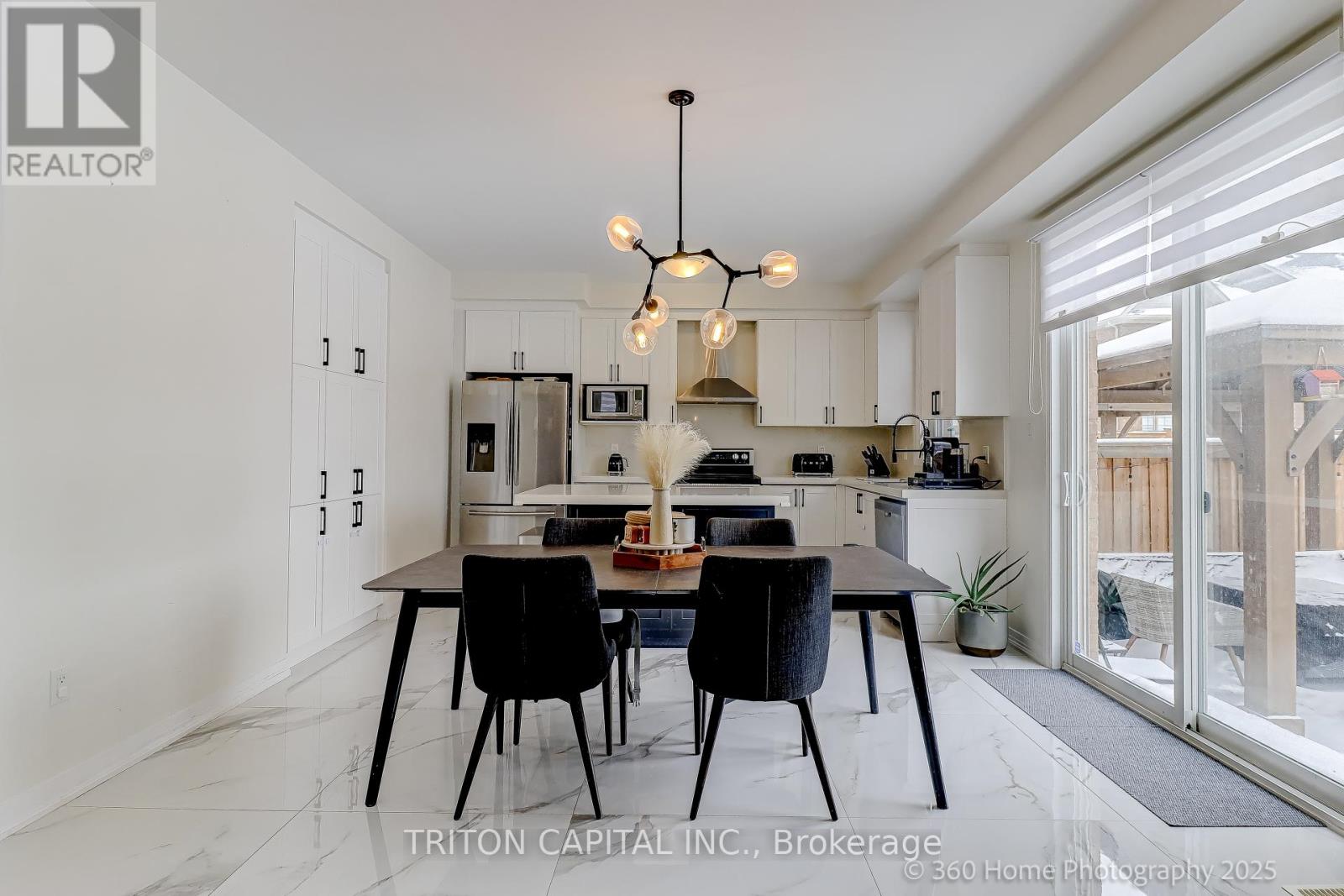 139 Casserley Crescent, New Tecumseth (Tottenham), Ontario  L0G 1W0 - Photo 7 - N12724468