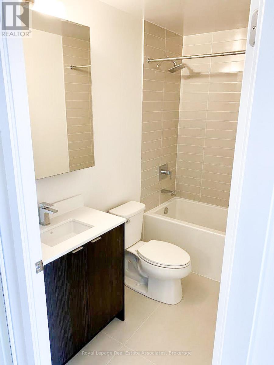 629 - 100 Eagle Rock Way, Vaughan, Ontario  L6A 5B9 - Photo 9 - N12724516