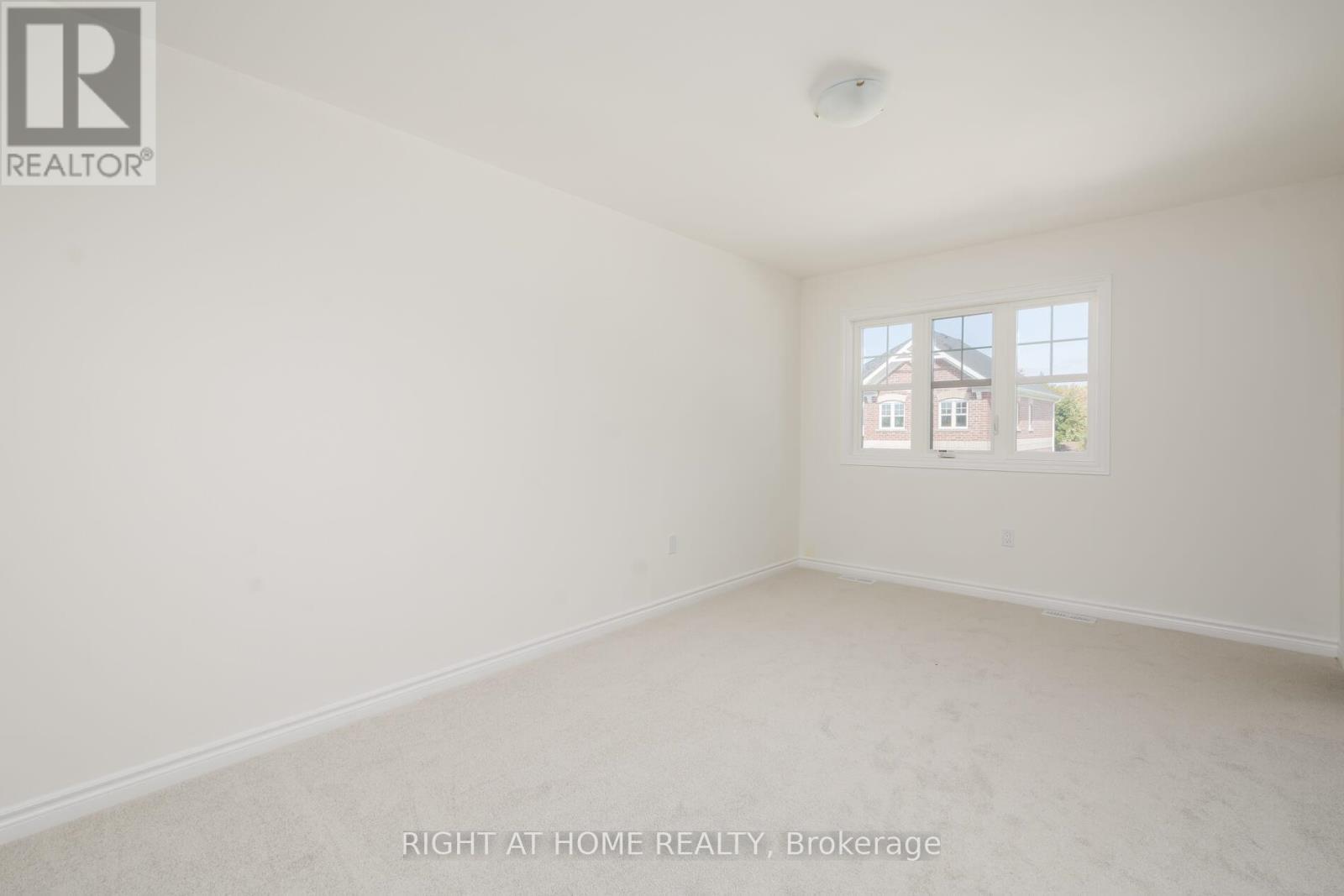 19 Ravenscraig Place, Innisfil (Cookstown), Ontario  L0L 1L0 - Photo 18 - N12724520