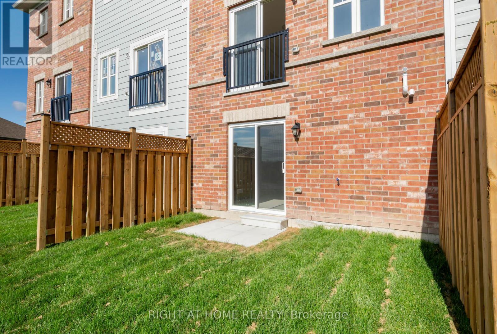 19 Ravenscraig Place, Innisfil (Cookstown), Ontario  L0L 1L0 - Photo 36 - N12724520