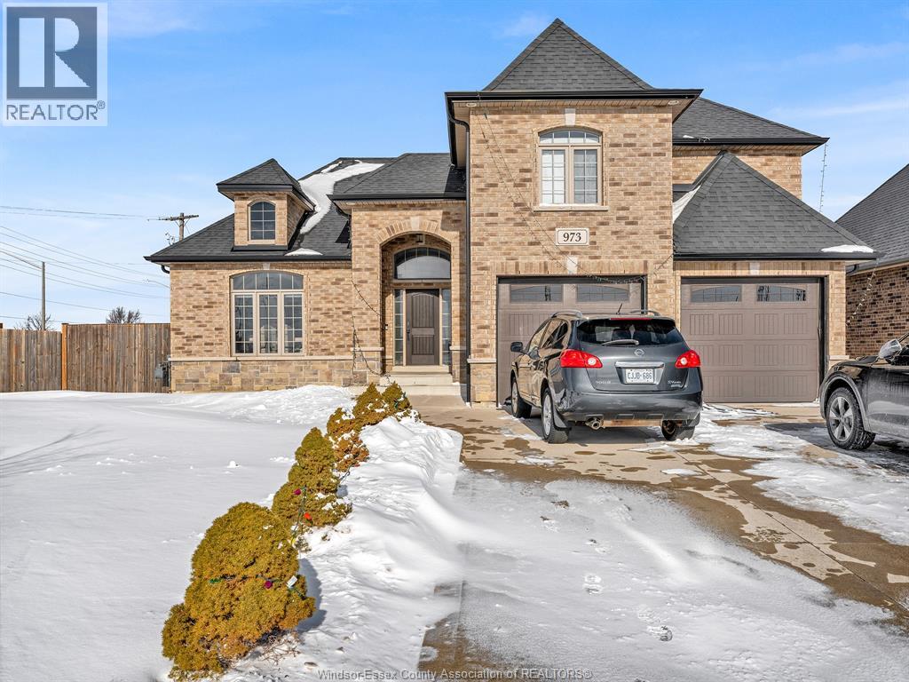 MLS# 26001818: 973 Westwood DRIVE Unit# Lower, Belle River, Canada