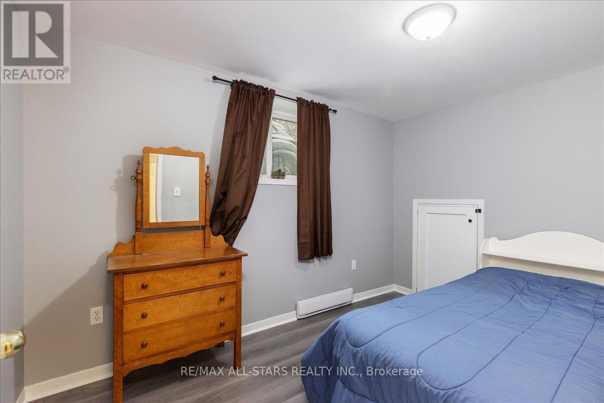 398 The Queensway Avenue S, Georgina, Ontario  L4P 2C5 - Photo 22 - N12724552