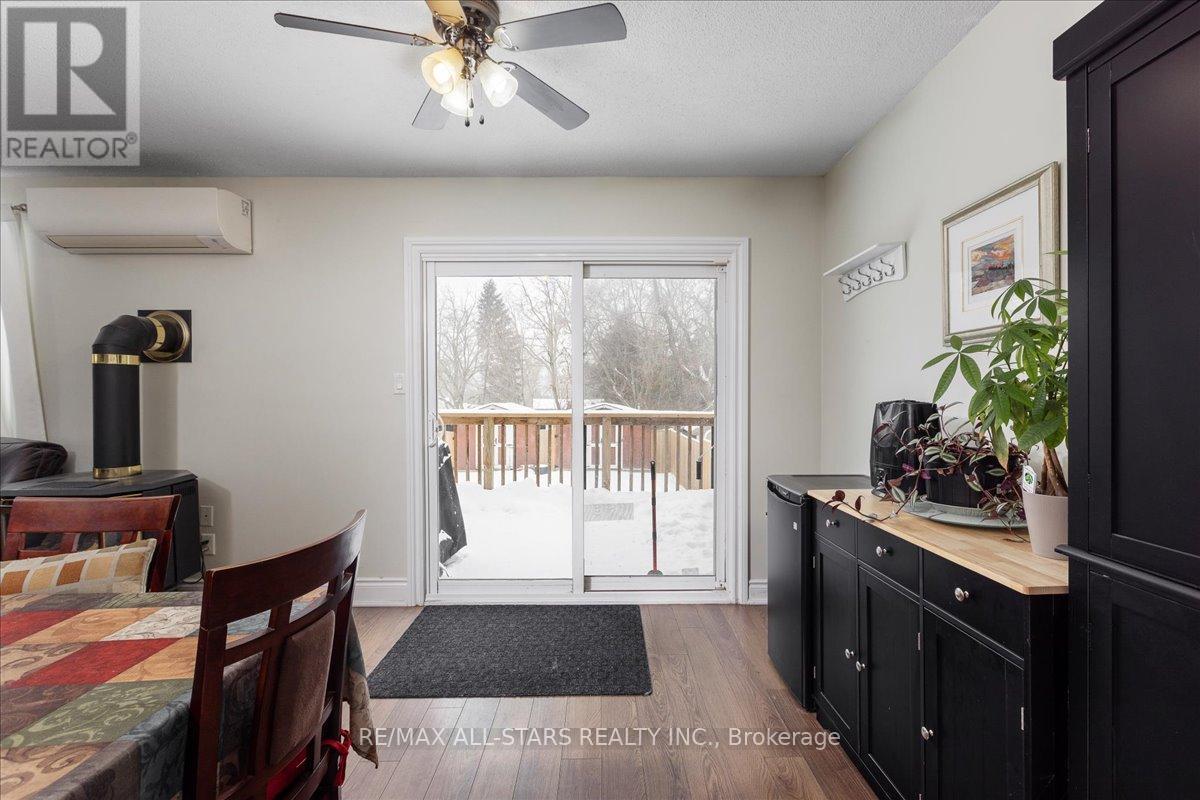 398 The Queensway Avenue S, Georgina, Ontario  L4P 2C5 - Photo 7 - N12724552