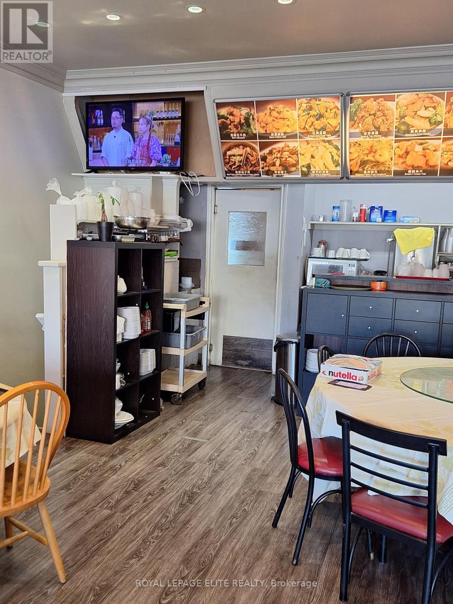 8 Washington Street, Markham, Ontario  L3P 2R2 - Photo 4 - N12724564