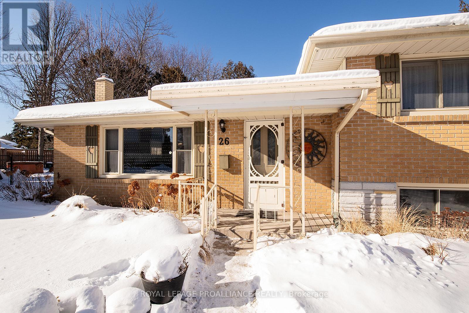 26 Plaza Square, Belleville, Ontario  K8N 4J3 - Photo 2 - X12723460