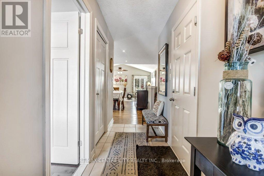 67 Peach Tree Boulevard, St. Thomas, Ontario  N5R 0C1 - Photo 6 - X12724074