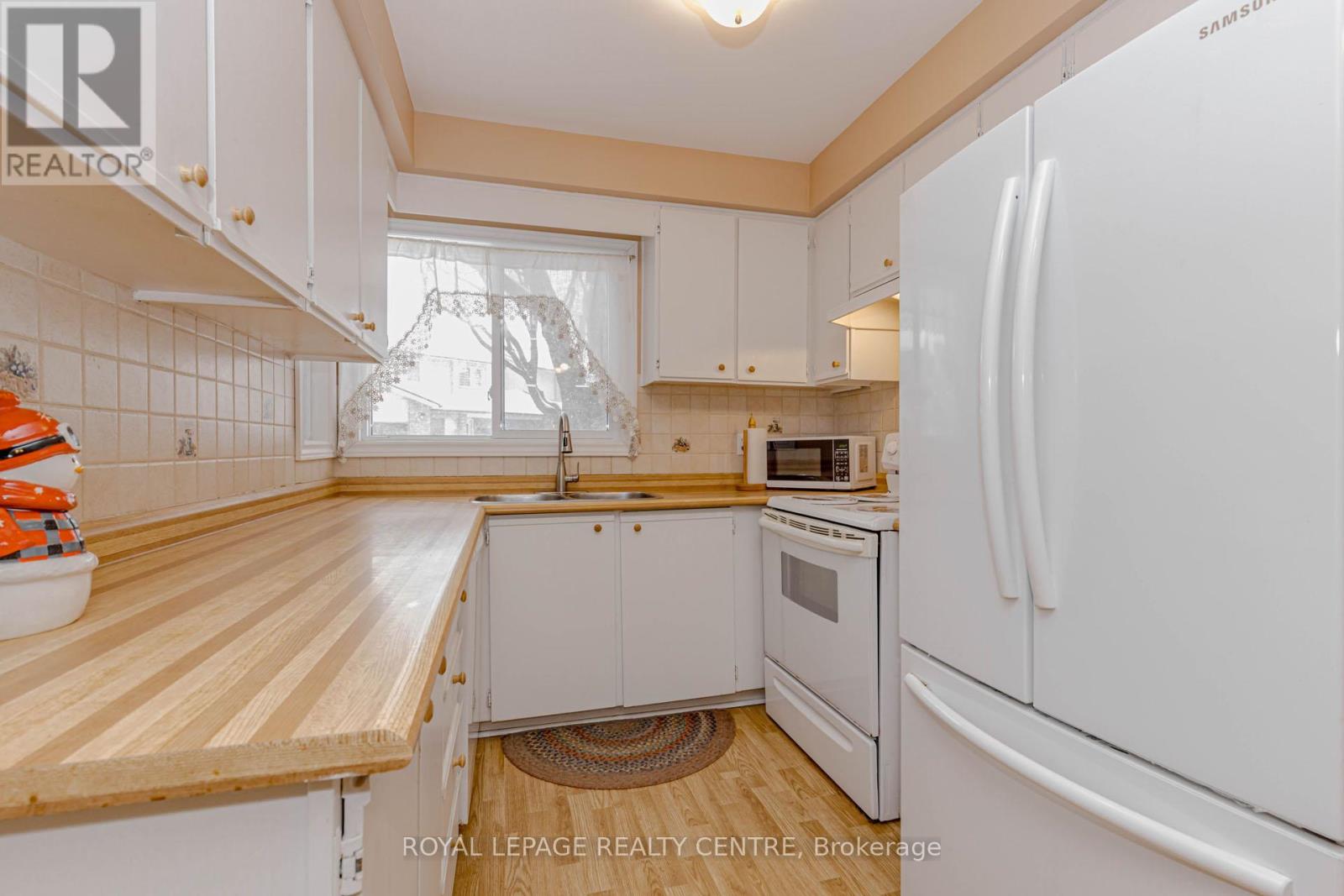 13 - 2655 Gananoque Drive, Mississauga, Ontario  L5N 3A6 - Photo 5 - W12724354