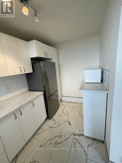 502 - 2 Royal York Road, Toronto, Ontario  M8V 2S6 - Photo 8 - W12724356