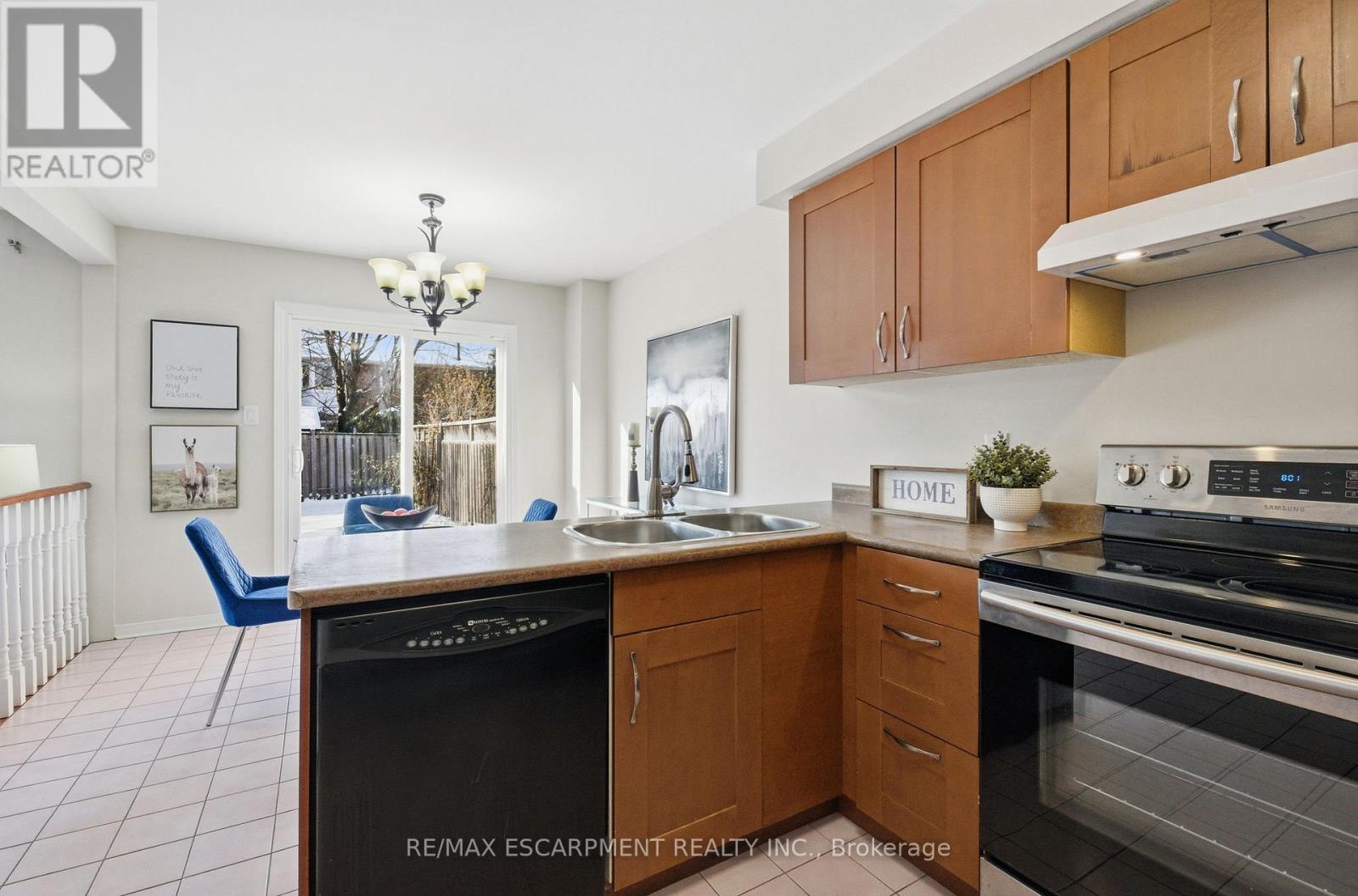 1466 Reeves Gate, Oakville, Ontario  L6M 3H3 - Photo 13 - W12724360